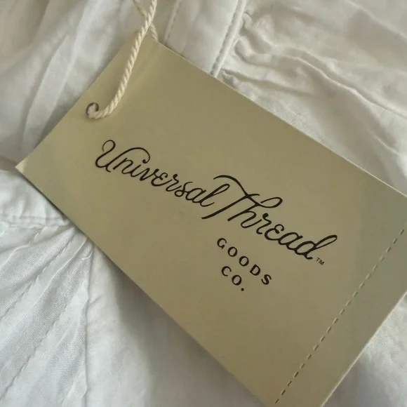 3X Universal  Thread White Eyelet Pintuck Button-Up Blouse puff elbow sleeve - Picture 7 of 8